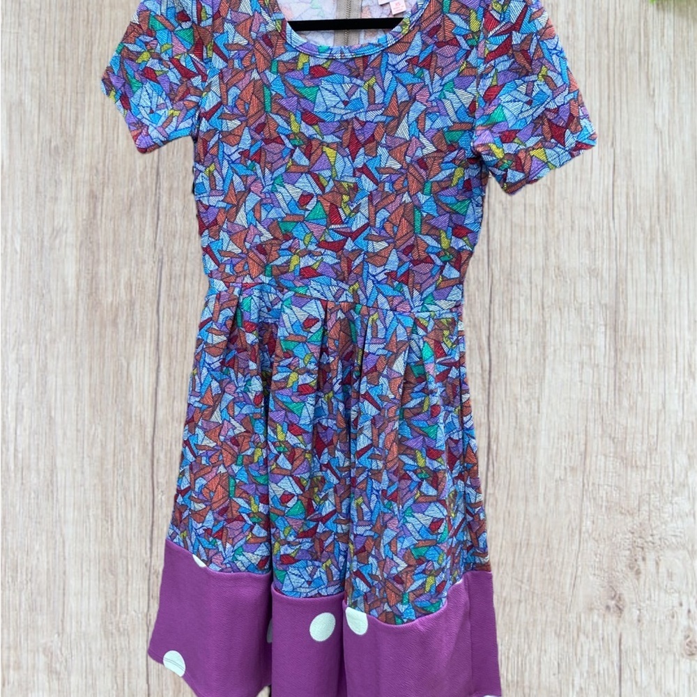 Geometric and polka dot Lularoe Amelia